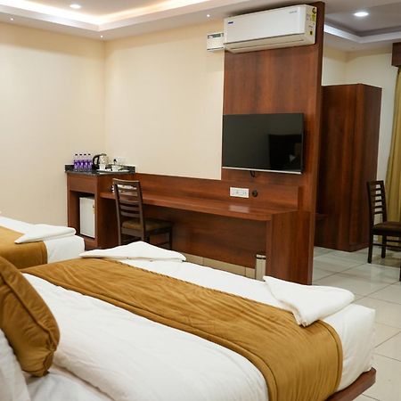 Sri Krishna Inn - Kempegowda Airport Bangalore Devanahalli Buitenkant foto