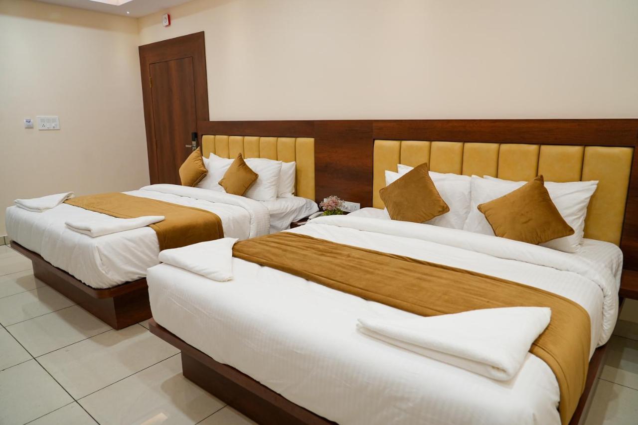 Sri Krishna Inn - Kempegowda Airport Bangalore Devanahalli Buitenkant foto