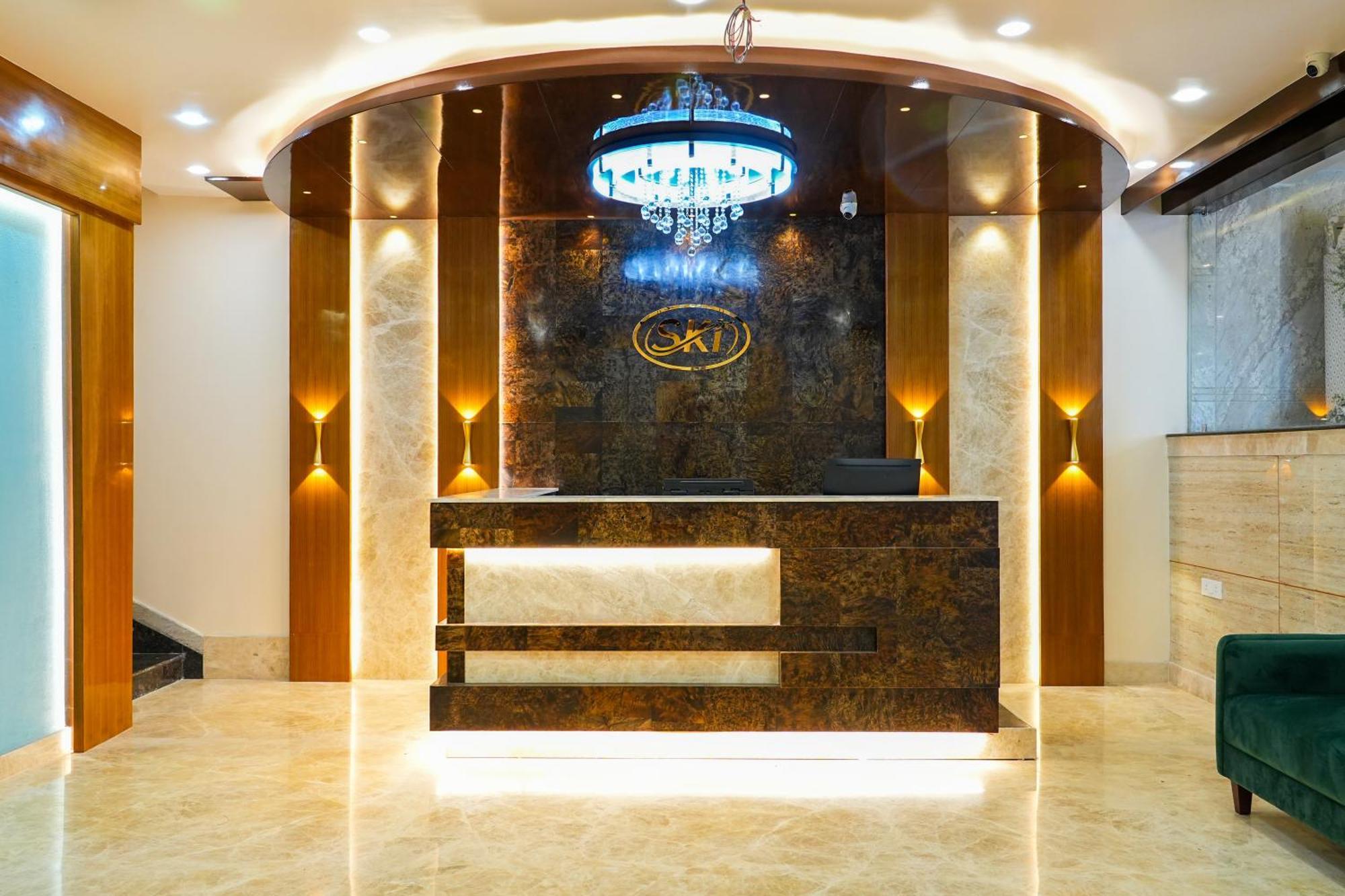 Sri Krishna Inn - Kempegowda Airport Bangalore Devanahalli Buitenkant foto